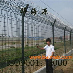 專業(yè)隔離柵與安全防護網(wǎng)生產(chǎn)廠家在工程項目中的關(guān)鍵作用及價格管理策略